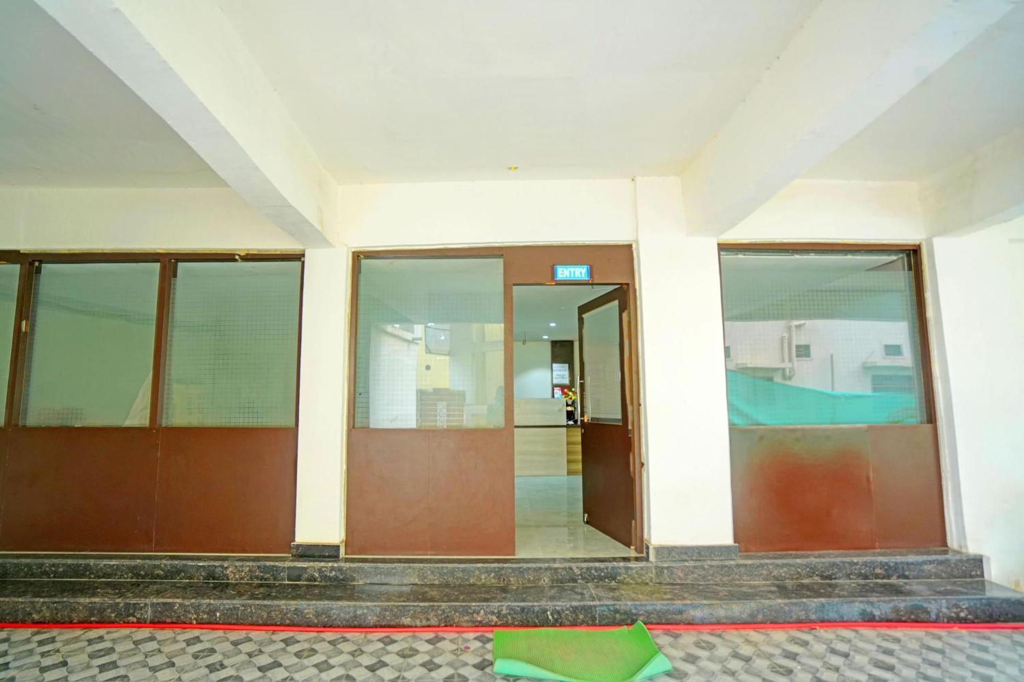 Hotel O Ss Palace Rāipur Esterno foto