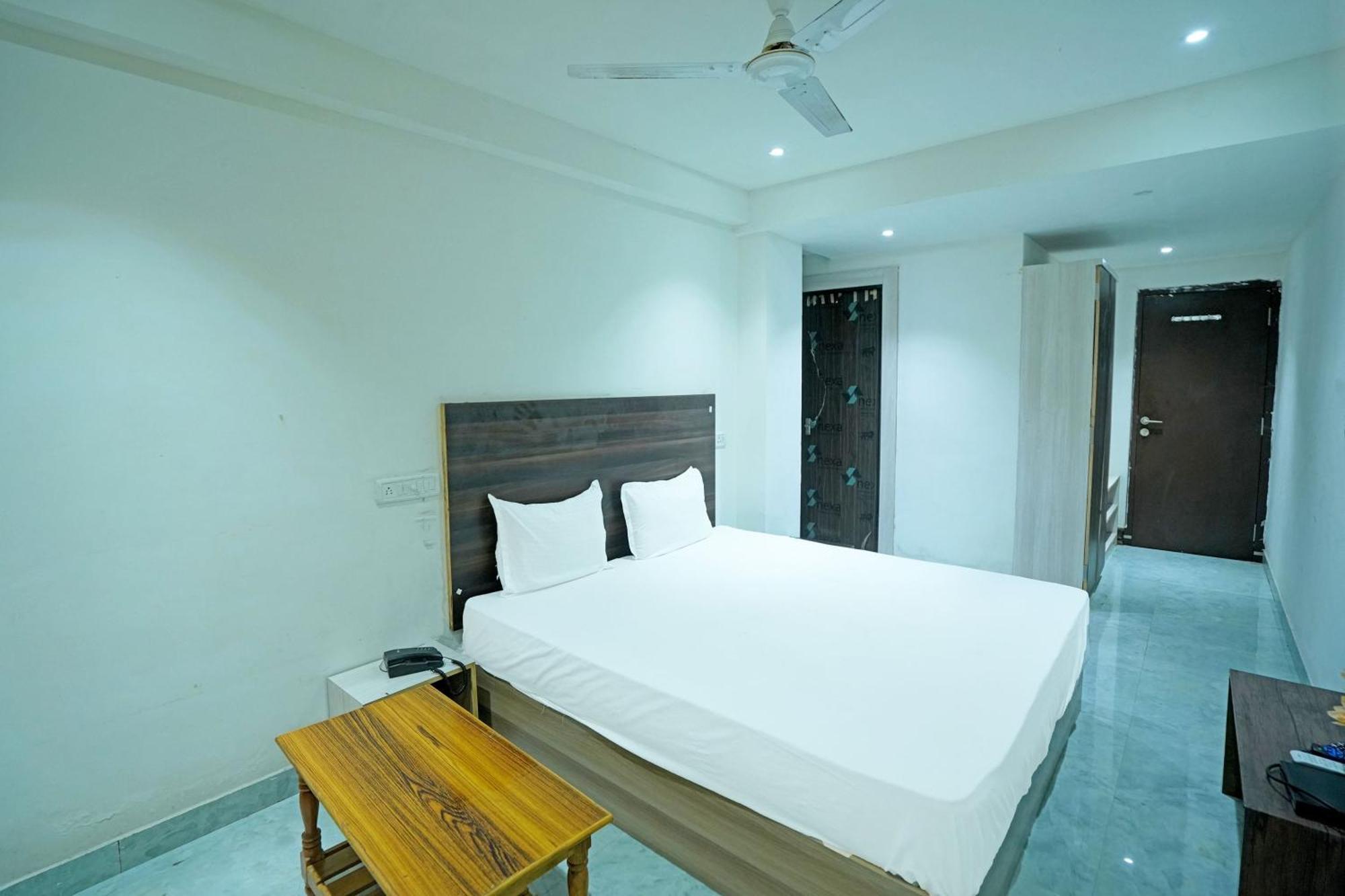 Hotel O Ss Palace Rāipur Esterno foto