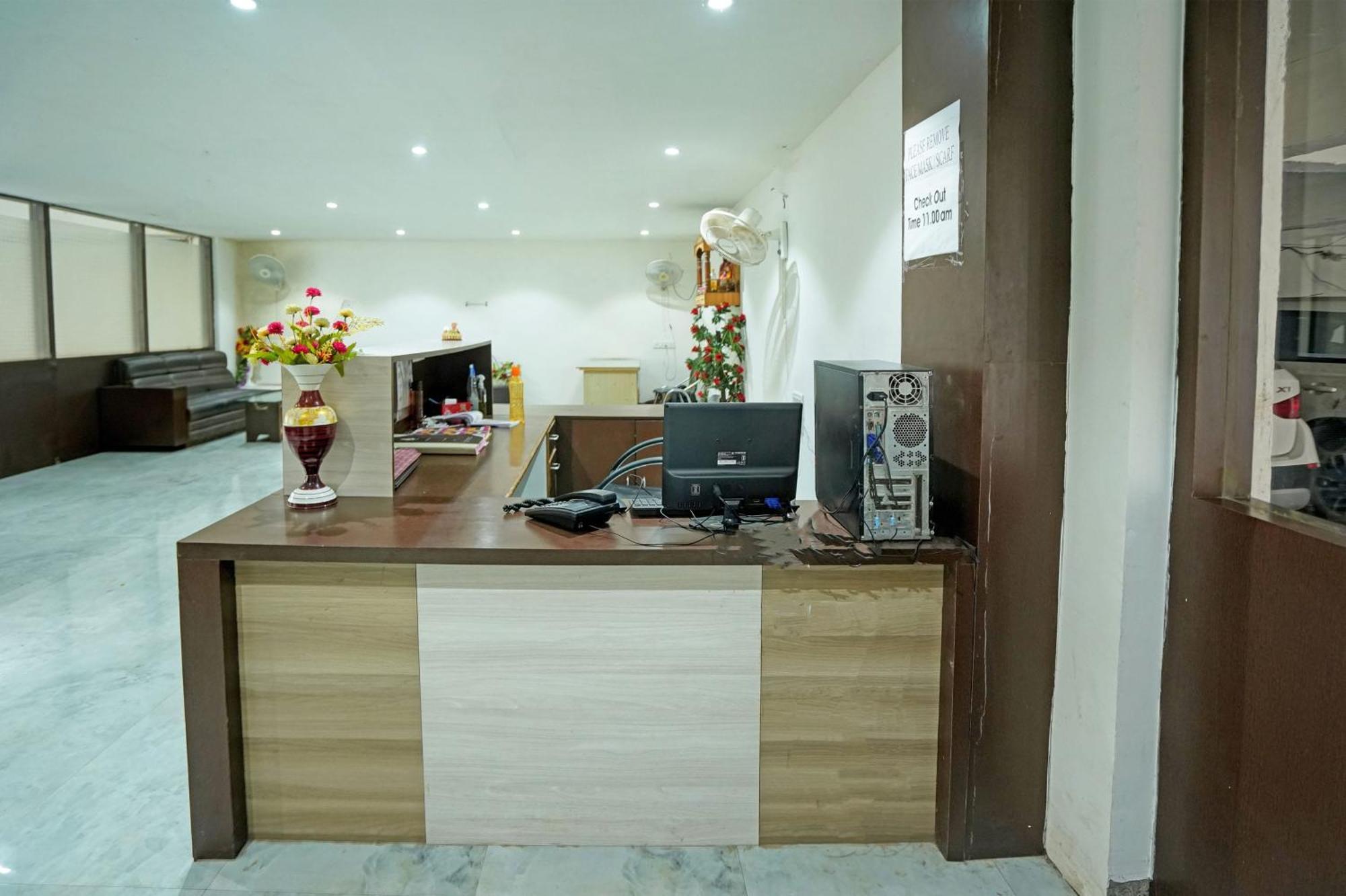 Hotel O Ss Palace Rāipur Esterno foto
