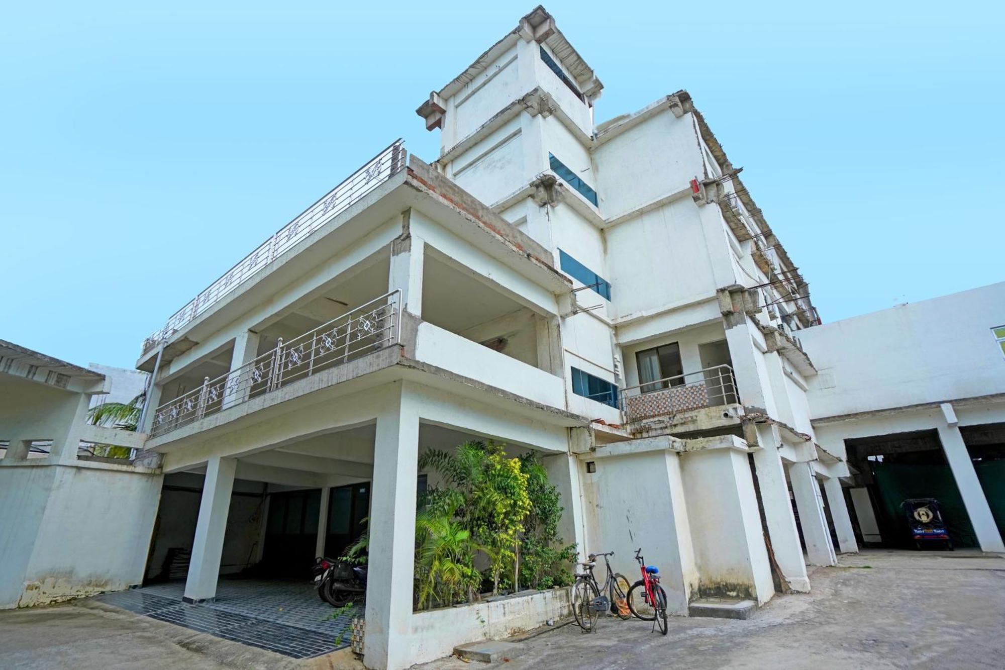 Hotel O Ss Palace Rāipur Esterno foto